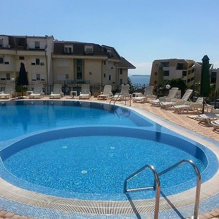 Apartments In Complex Chateau Nessebar Sveti Vlas Exterior photo