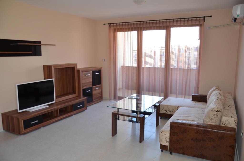 Apartments In Complex Chateau Nessebar Sveti Vlas Exterior photo