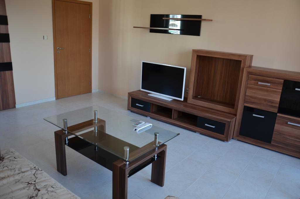 Apartments In Complex Chateau Nessebar Sveti Vlas Exterior photo