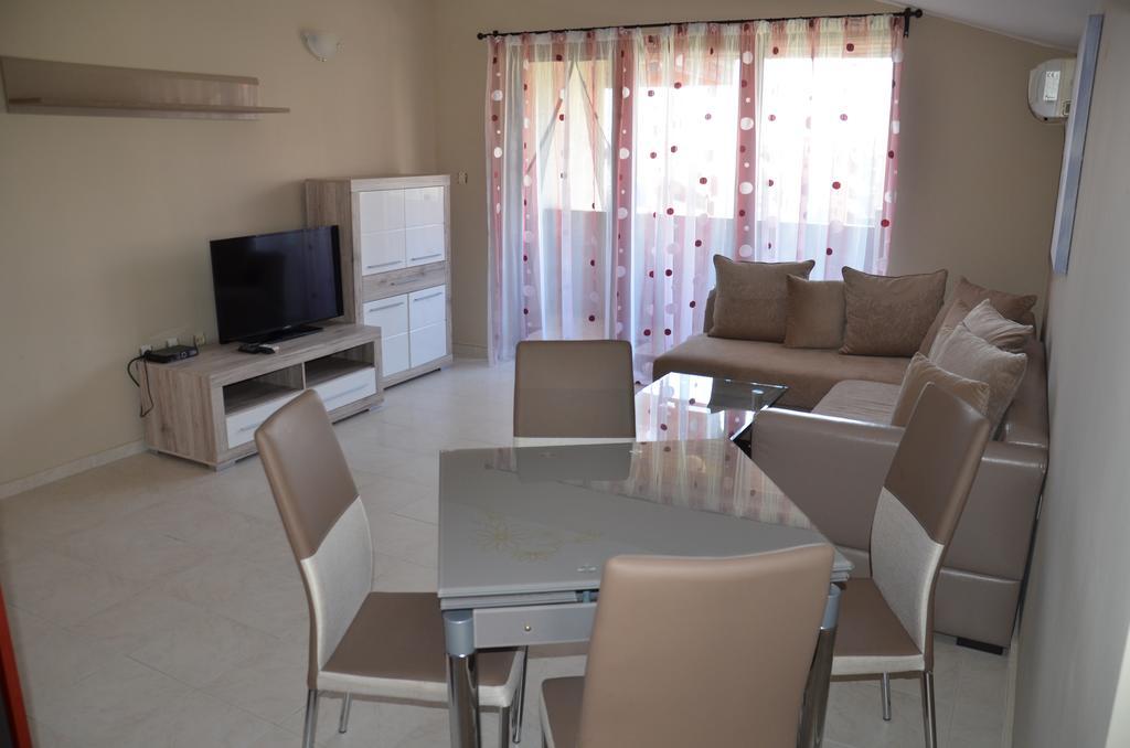 Apartments In Complex Chateau Nessebar Sveti Vlas Exterior photo