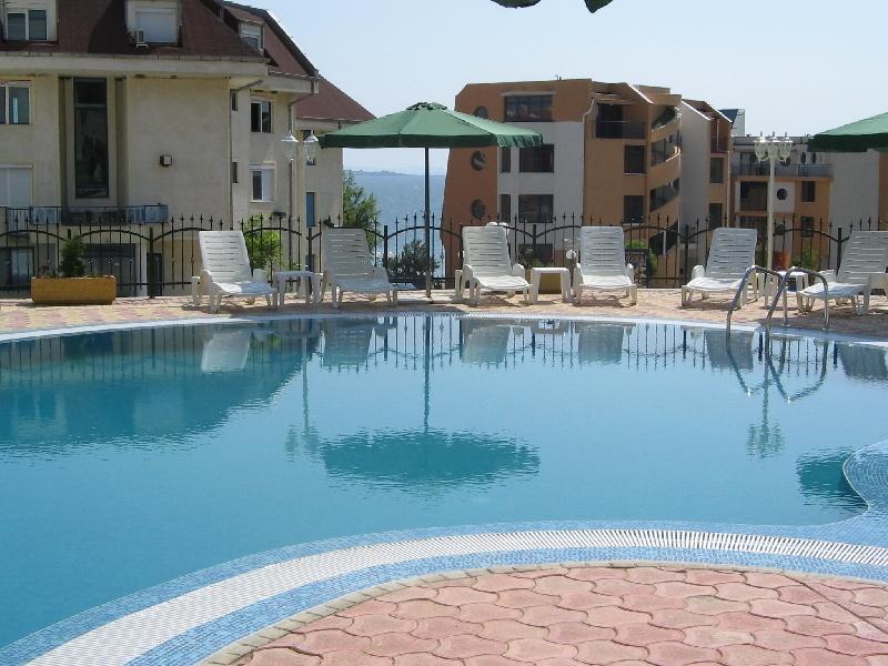 Apartments In Complex Chateau Nessebar Sveti Vlas Exterior photo