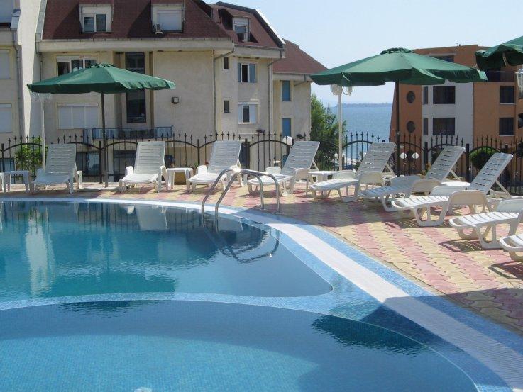 Apartments In Complex Chateau Nessebar Sveti Vlas Exterior photo